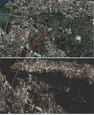 Byen Banda Ache som hadde en befolkning på rundt 36.000 mennesker flommes over av vannmassene. Bildet øverst før katastrofen, og under kan man se at mye av byen ligger under vann. Foto: DIGITALGLOBE