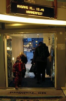 Så er vi i Hammerfest , avstigning barbord side