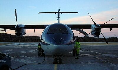 Det var en av Coast Airs to ATR -42 maskiner som fikk æren av å bli det første flyet i de nye farvene.