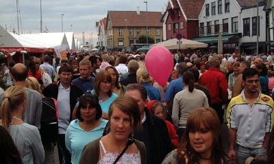 Rundt 250.000 menensker er innom den årlige "gladmatfestivalen " i Stavanger.