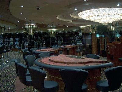 Casino og nattklubb finnes på alle cruiseskip ..