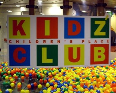 Barnas eget område - Kids Club' ligger ved kafeteriaen på 8. dekk.