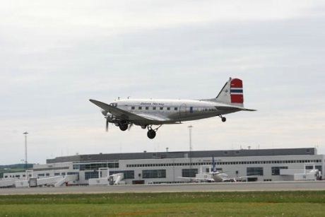 Etter det ble flyet overtatt av det finske flyvåpen, og president Kekonnen brukte denne maskinen som sitt representasjonsfly i mange år.