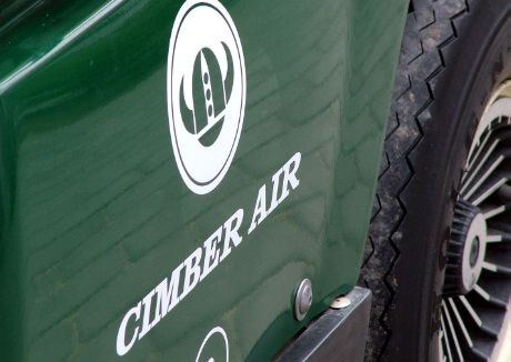 De Cimber sponsede golfbilene er miljøvennlige el-kjøretøyer.