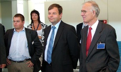 Norges ambassadør i Danmark - Ole Peter Kolby (til høyre i bildet), er på plass..