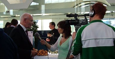 Coast Air-direktør Kjell Fredheim ble intervjuet hele tiden ...