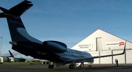 Norwegian(snart Nordcopter)hangaren fra en annen vinkel