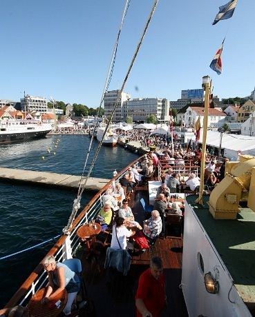 Utsikt fra dekket på nattruteskipet Sandnes