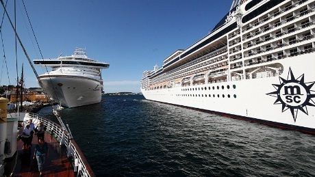 MSC Magnifica er 294 meter lang. Hele 800 av de 1200 lugarene har egen balkong !