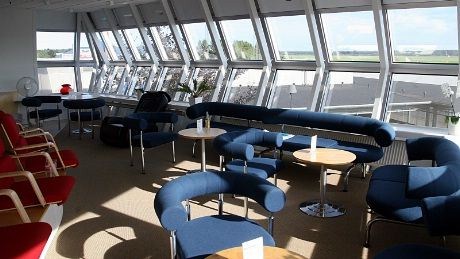 Aarhus lufthavn har egen lounge for passasjerer med British Airways/SUN-AIR