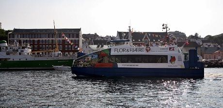 Flor og Fjærebåten