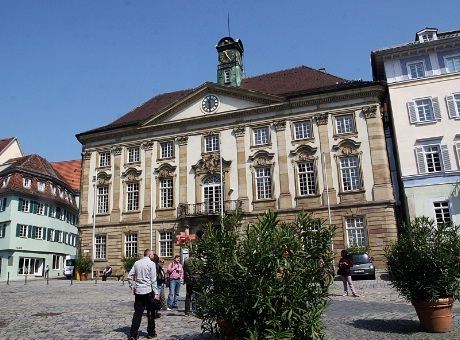 Dagens rådhus i Esllingen ble bygget på 1700-tallet som slott for  Freiherrn Franz Gottlieb von Palm. Siden 1841 har det vært rådhus