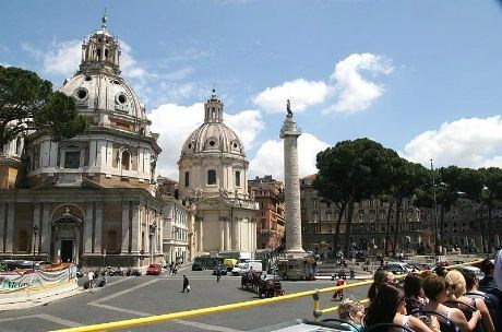 Vi ankommer Piazza Venezia