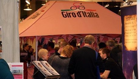 Falk-Lauritsen reiser inviterte til Giro D`Italia