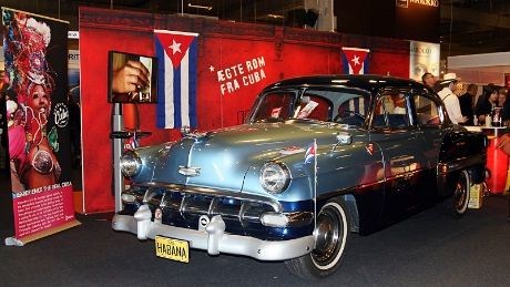 "Chevy" fra 50-tallet på den cubanske standen