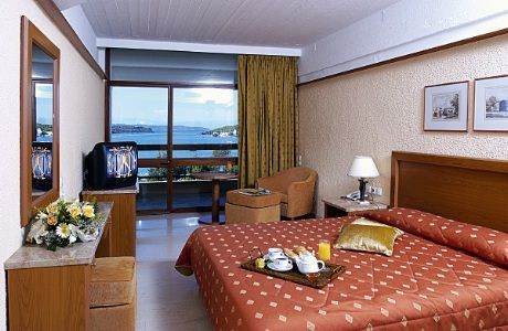 Et av rommene på Hotell Aks Porto Heli Peloponnes.